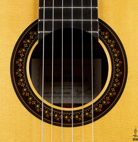 The rosette of a 2023 So Kimishima “Stella” classical guitar made with spruce and Indian rosewood