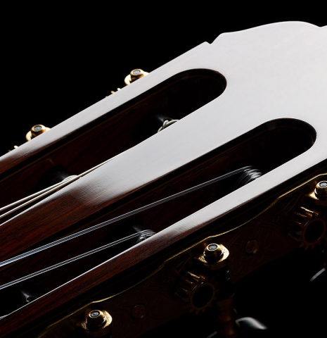 The headstock veneer and tuning machines of a 2024 So Kimishima “Stella” classical guitar (ex Shin-Ichi Fukuda) made of cedar and Indian rosewood