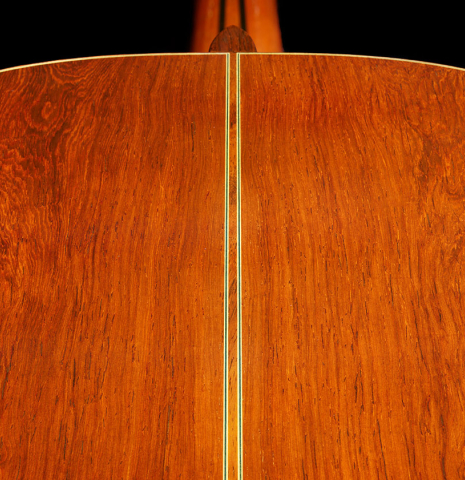The back center seam of a 2024 Sakurai-Kohno "Professional-J" classical guitar made with spruce and African rosewood.