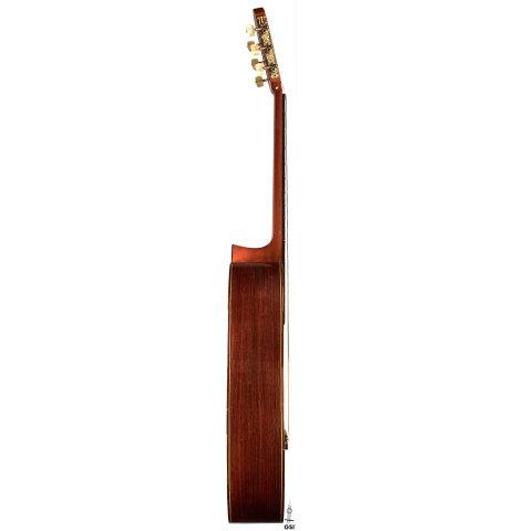 The side of a 1982 Masaru Kohno &quot;Concert&quot; classical guitar made of spruce and Indian rosewood