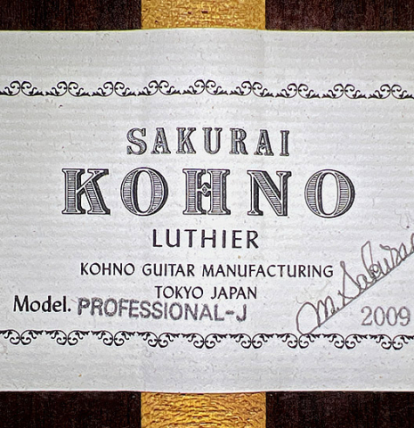 The label of a 2009 Sakurai-Kohno "Professional-J" classical guitar made of cedar and CSA rosewood