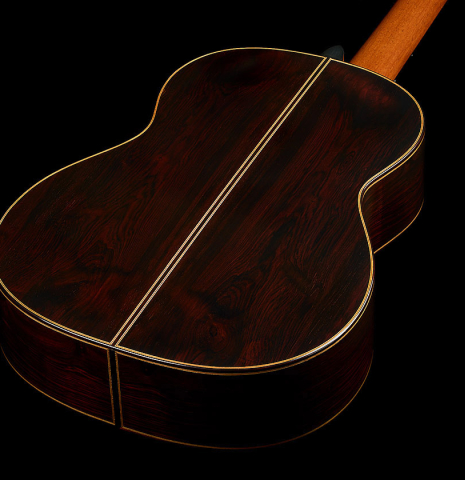 The back and sides of a 2004 Bert Kwakkel "Merula 640" classical guitar made of spruce and CSA rosewood
