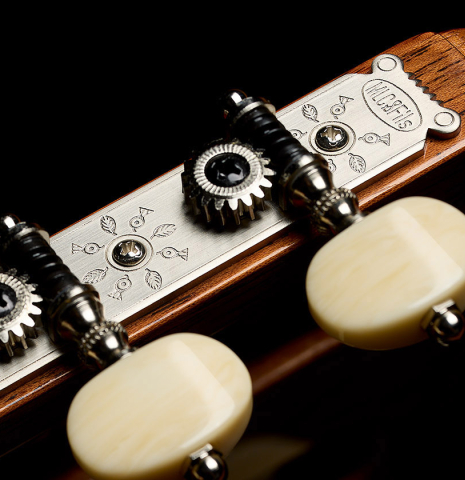 The tuning machines of a La Cañada "Model 17A" classical guitar made of spruce and maple