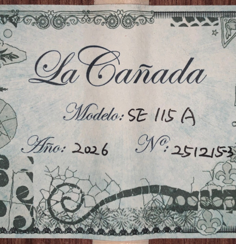 The label of a La Cañada "Model 115A" classical guitar made with spruce and granadillo