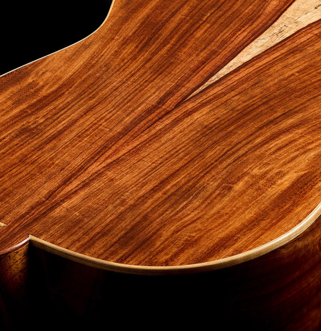 The heel, back binding and purfling of a La Cañada "Model 17" classical guitar made of spruce and Granadillo