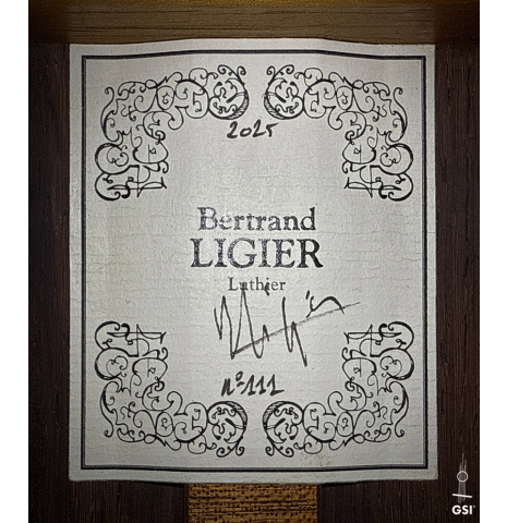 The label of a 2025 Bertrand Ligier classical guitar made of spruce and African rosewood