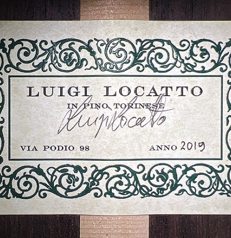 The label of a 2019 Luigi Locatto classical guitar made of spruce and Indian rosewood