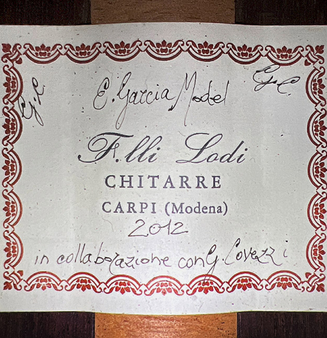 The label of a 2012 Gabriele Lodi "Enrique Garcia" classical guitar made with spruce and Indian rosewood
