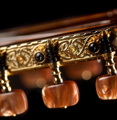 The machine heads of a 2022 Hermanos Sanchis Lopez "Antonio Rey" flamenco guitar made with spruce and cypress