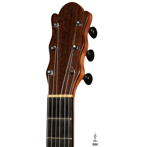 The headstock of a 1989 Marcelino Lopez "1899 Salvador Ibáñez" classical guitar made of spruce and Indian rosewood