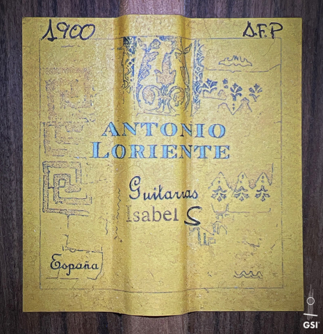 The label of a Loriente "Isabel" classical guitar made pf spruce and pau ferro