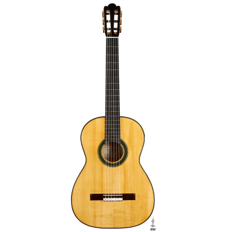 The front of a 2023 Stefan Nitschke "Vicente Arias" classical guitar made of spruce and cypress