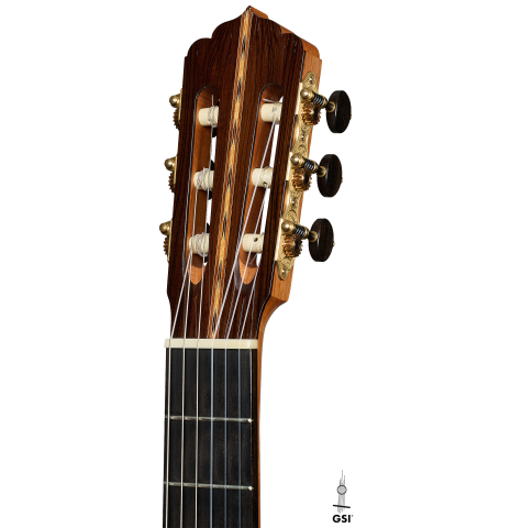 The headstock of a 2019 Stefan Nitschke "Romanillos" classical guitar made of spruce and CSA rosewood