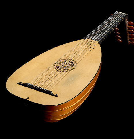 The soundboard and sides of a 1988 Fritz Ober "7-Course Renaissance Lute" made of spruce and yew