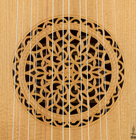 The rosette of a 1988 Fritz Ober "7-Course Renaissance Lute" made of spruce and yew