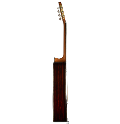 The side of a 2026 Teodoro Perez "Especial - Bois de Rose" classical guitar made of cedar and African rosewood