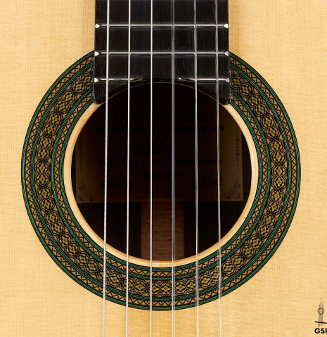 The rosette of a 2024 Teodoro Perez "Maestro" classical guitar made of spruce and African rosewood