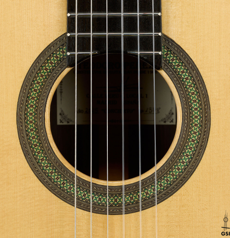 The rosette of a 2025 Teodoro Perez "Concierto" classical guitar made of spruce and African rosewood