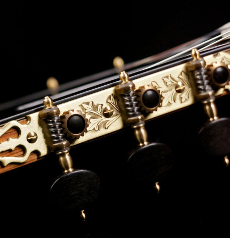 The tuning machines of a 2015 Teodoro Perez "Concierto" classical guitar made of spruce and Indian rosewood