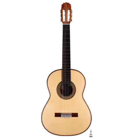 The front of a 2020 Teodoro Perez "Especial Aniversario" classical guitar made of spruce and cocobolo