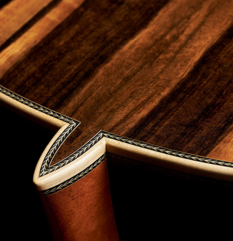 The heel and back purfling of a 2024 Teodoro Perez "Especial" classical guitar made of spruce and African ebony