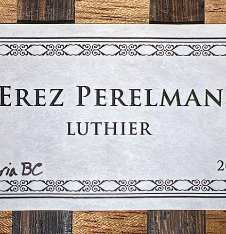 The label of a 2023 Erez Perelman classical guitar made of spruce and birdseye maple