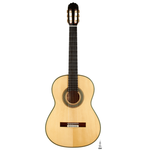 The front of a 2024 Teodoro Perez "Especial" classical guitar made of spruce and Bubinga
