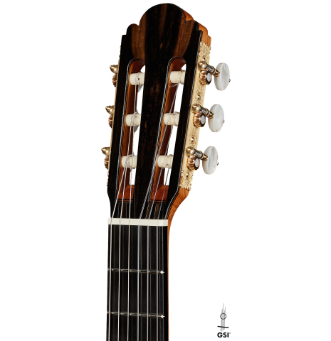 The headstock of a 2024 Teodoro Perez "1884 Torres - La Emperatriz" classical guitar made of spruce and African rosewood