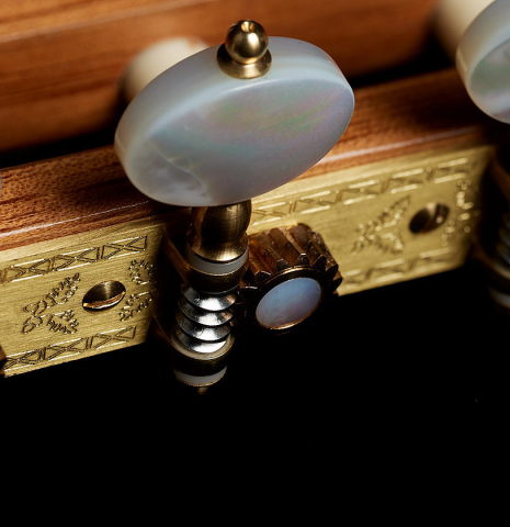 The tuning machines of a 2025 Teodoro Perez "Especial" classical guitar with cedar and Indian rosewood
