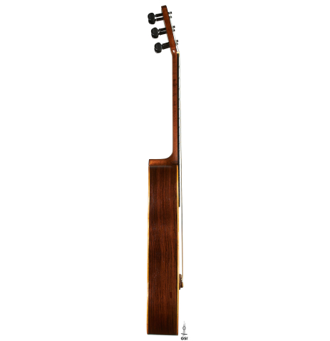 The side of a 1913 Jose Ramirez I (Romero collection) made of spruce and CSA rosewood