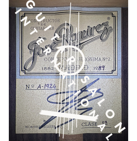 The label of a 1989 Jose Ramirez "1a" (ex Gianvito Pulzone) classical guitar made of cedar and Indian rosewood