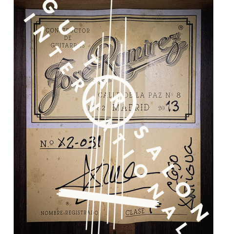 The label of a 2013 Jose Ramirez "1a Antigua" classical guitar made of spruce and Indian rosewood
