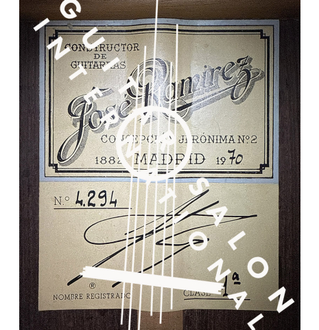 The label of a 1970 Jose Ramirez "1a" classical Spanish guitar made with cedar and CSA rosewood.