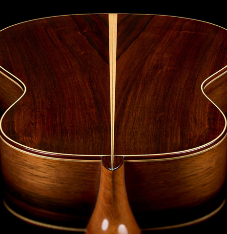 The neck joint, sides and back of a 2017 Antonio Raya Pardo "Especial Torres" classical guitar made of spruce and CSA rosewood