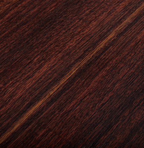 The back center seam of a 2026 Richard Reynoso classical guitar made of spruce and Indian rosewood