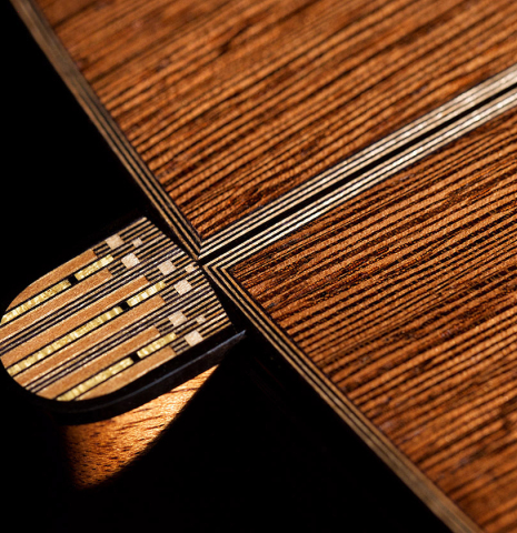 Neo art-deco heel of a 2022 Richard Reynoso classical guitar made of spruce and wenge