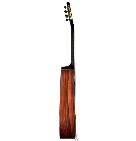 The side of a 2022 Richard Reynoso classical guitar made of spruce and pau ferro