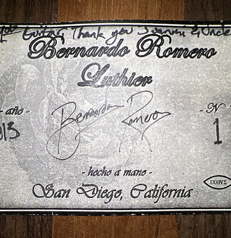 The label of a 2013 Bernardo Romero #1 classical guitar made of spruce and Indian rosewood