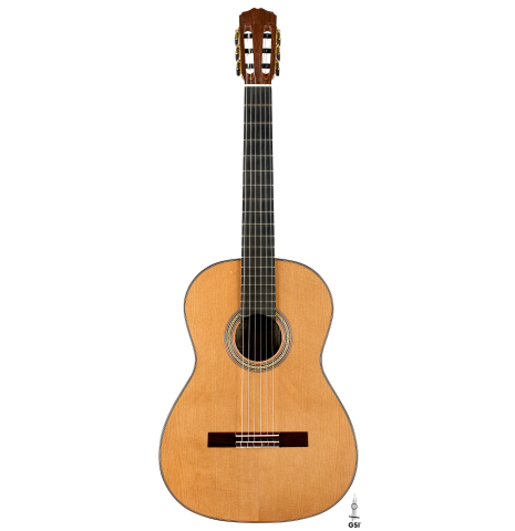 The front of a 2023 Guitarras Romero "Espana" classical guitar made of cedar and Indian rosewood