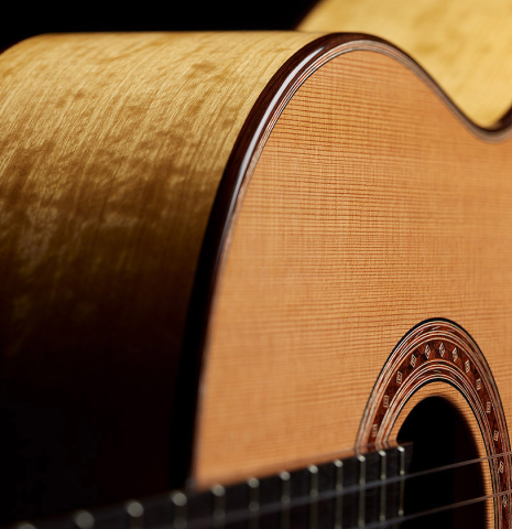 The soundboard and side of a 2025 Jochen Rothel classical guitar made of cedar and satinwood