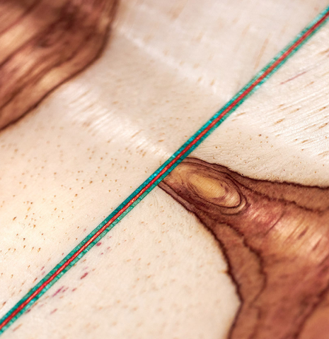 Close-up detail of the back of a 2023 German Vazquez Rubio &quot;Classic Estudio&quot; classical guitar made of cedar and palo escrito