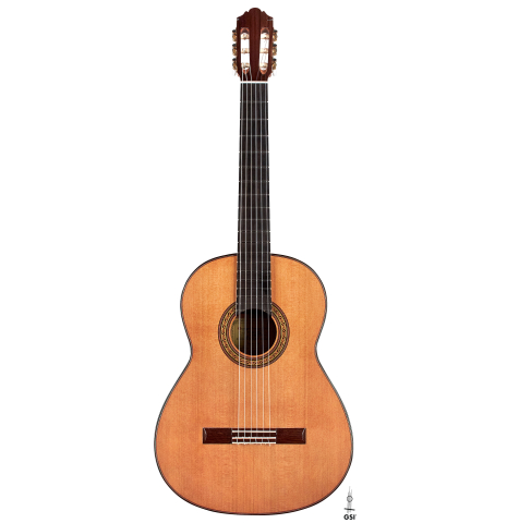 The front of a 2023 German Vazquez Rubio &quot;Classic Estudio&quot; classical guitar made of cedar and palo escrito
