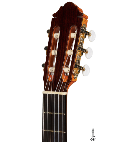 The headstock of a 2024 German Vazquez Rubio "Classic Estudio" classical guitar made of cedar and palo escrito