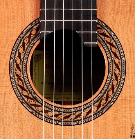 The rosette of a 2022 German Vazquez Rubio "Solista" classical guitar made with cedar and Indian rosewood The rosette of a 2022 German Vazquez Rubio "Solista" classical guitar made with cedar and Indian rosewood
