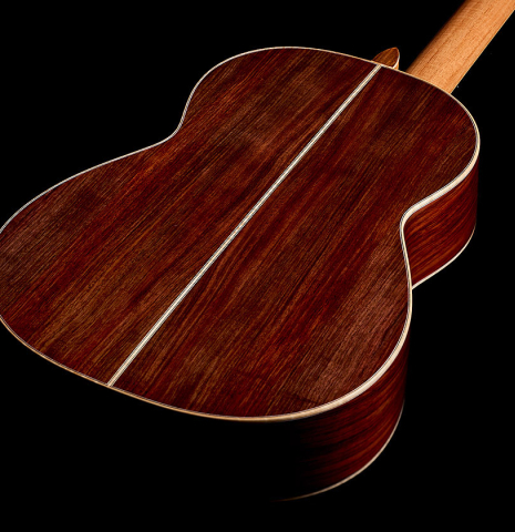 The back and sides of a 2026 German Vazquez Rubio "Solista" classical guitar made of cedar and Indian rosewood