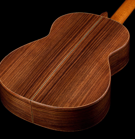 The back and sides of a 2026 German Vazquez Rubio "Solista" classical guitar made of cedar and Indian rosewood