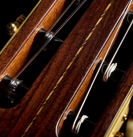 The headstock veneer with inlay of a 2026 German Vazquez Rubio "Solista" classical guitar made of cedar and Indian rosewood