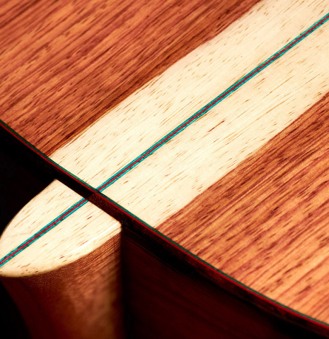 The back and heel of a 2022 German Vazquez Rubio &quot;Classic Estudio&quot; classical guitar made of spruce and Palo Escrito.