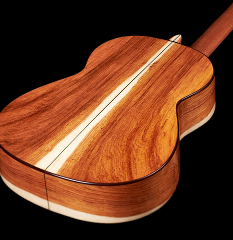 The back of a 2022 German Vazquez Rubio "Classic Estudio" classical guitar made of spruce and Palo Escrito.