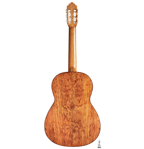 The back of a 2023 German Vazquez Rubio "Classic Estudio" classical guitar made of spruce and Palo Escrito.